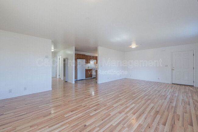 Building Photo - 15 Dolores Ave