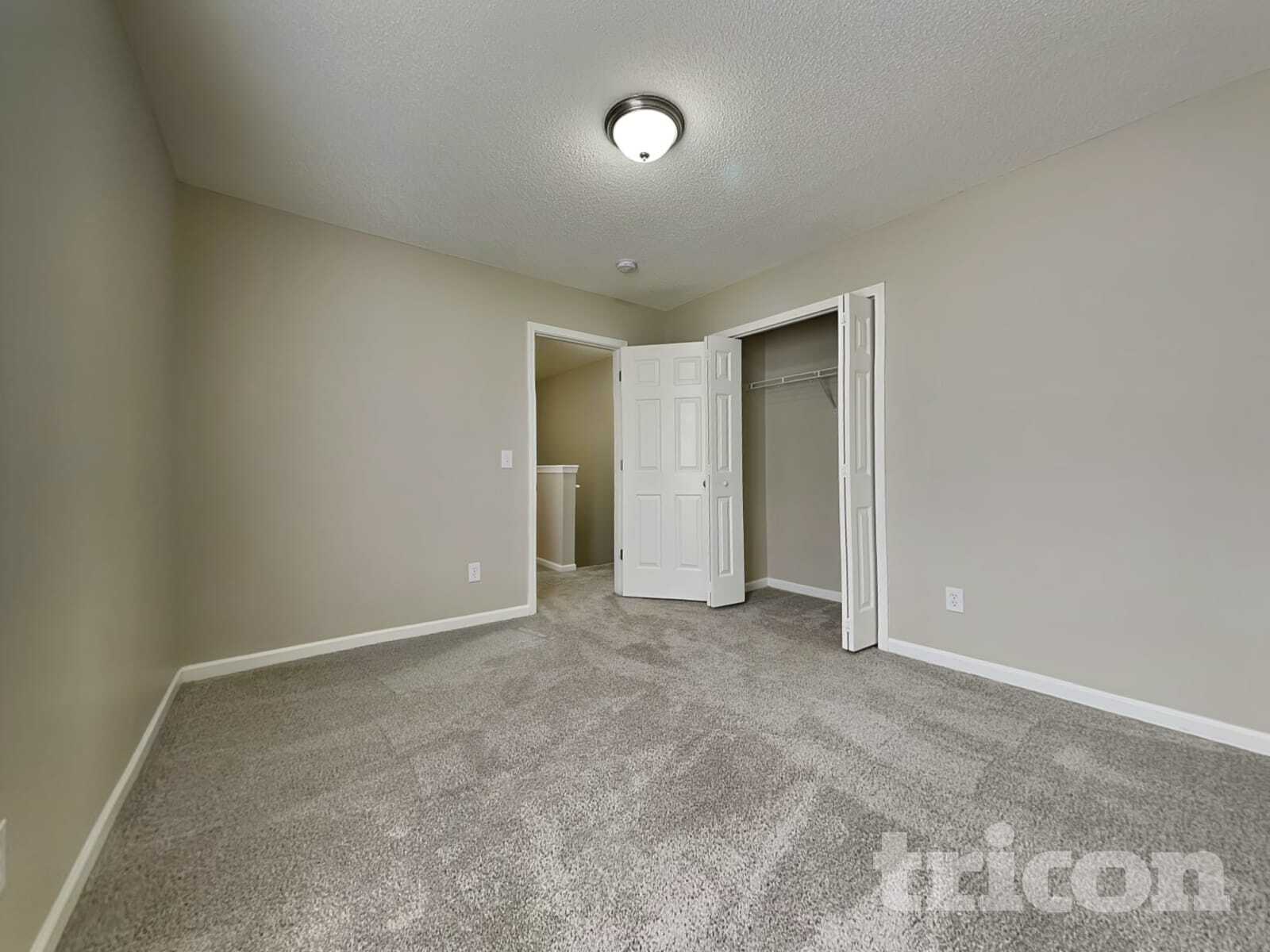 Building Photo - 208 Autumn Woods Dr