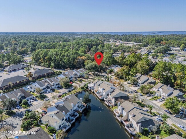 Building Photo - 9960 Moorings Dr