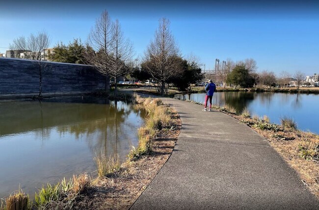Building Photo - 1801 2nd Ave N