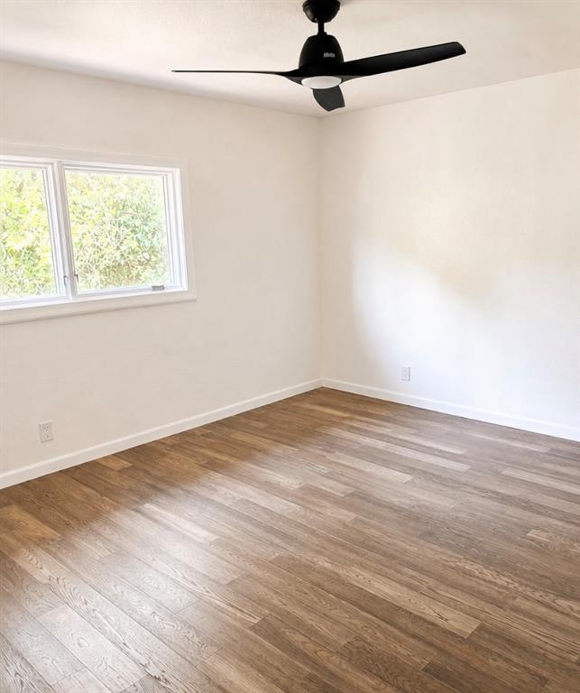 Building Photo - 302 Meadow Creek Dr