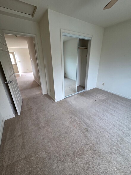 Main Bedroom1 - 5309 Pine Hollow Rd