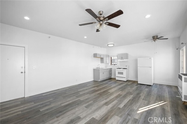 Building Photo - 228 S Kenwood St