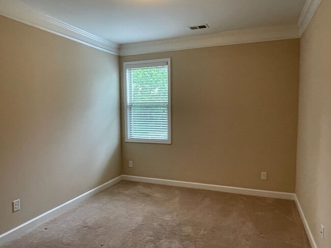Building Photo - Large, Beautiful Home in Berkeley Hills Estate