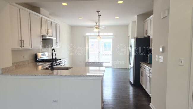 Building Photo - 4444 Monroe Ct