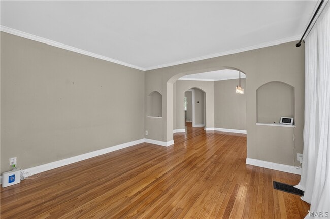 Building Photo - 109 Handlan Ct