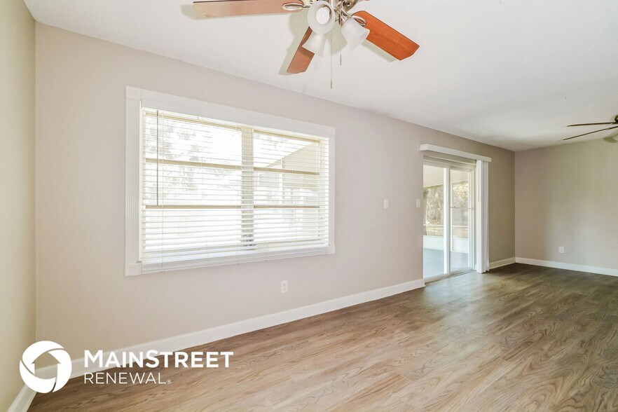 Building Photo - 3074 Riverbrook Dr