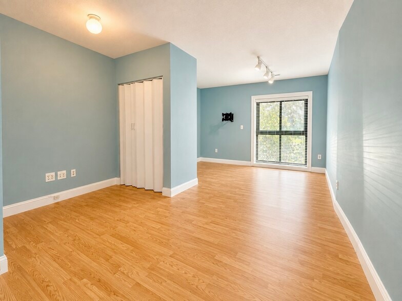 Bedroom - 150 Rumford Ave