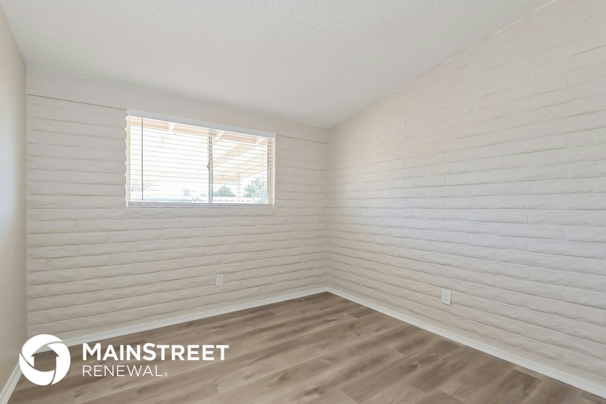 Building Photo - 8467 E Shasta Dr