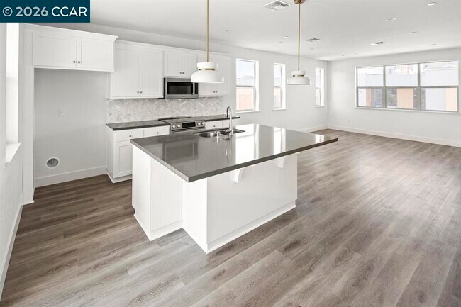 Building Photo - 2802 Chattleton Ln