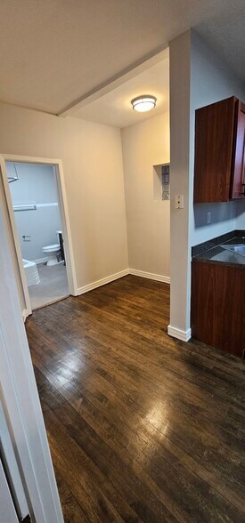 Building Photo - 3823 N Drake Ave