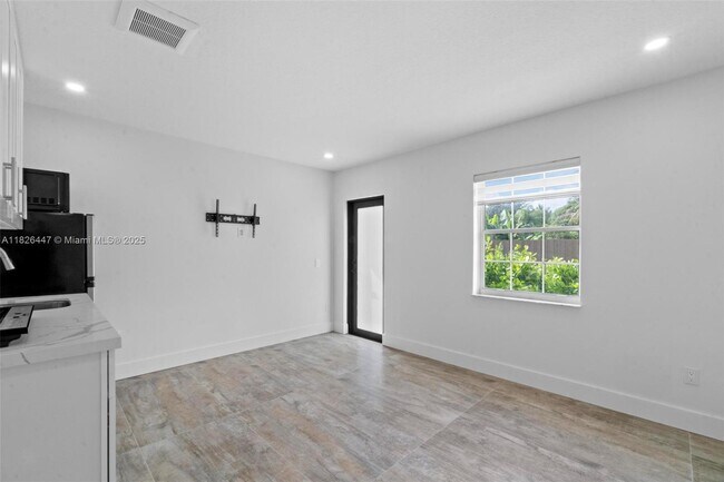 Building Photo - 15862 SW 286th St