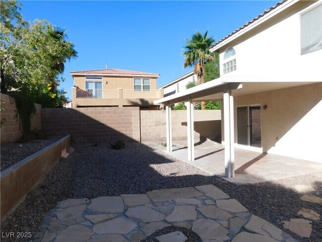 Building Photo - 10855 Carberry Hill St