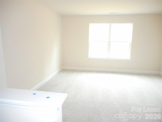 Building Photo - 17015 Dogwood Crk Ln