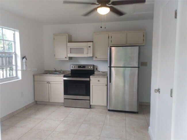 Primary Photo - 980 NW 109th St
