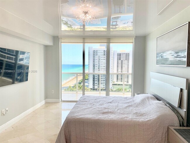 Building Photo - 1830 S Ocean Dr