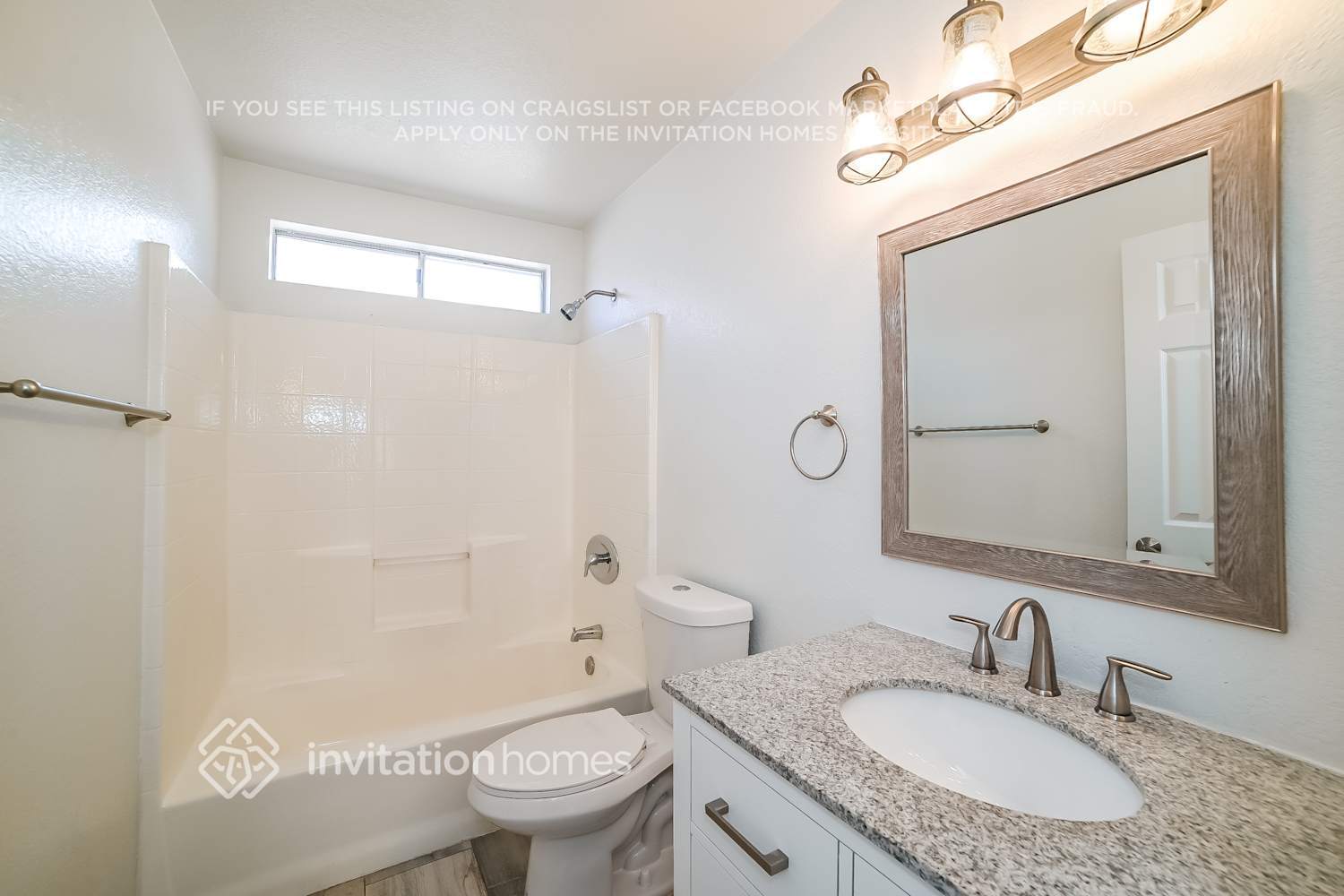 Building Photo - 11223 N 60th Dr