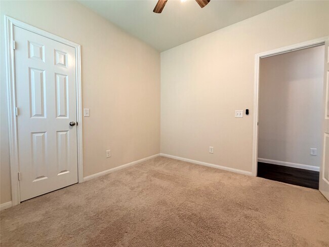 Building Photo - 10233 Cleartide Ln