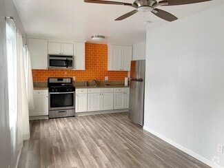 Building Photo - Duplex for rent in Mount Hope/Golden Hill!