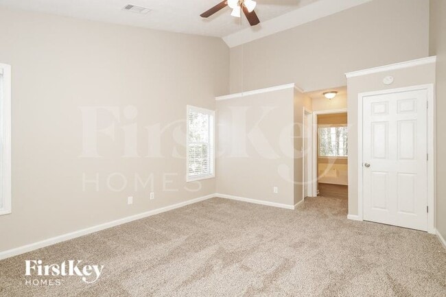 Building Photo - 2014 Manor Oak Ln