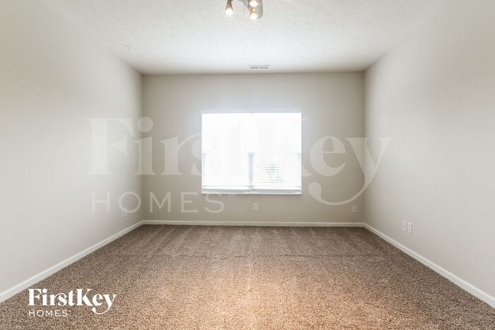 Building Photo - 1004 Retford Dr