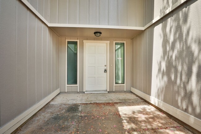 Building Photo - 7319 Dew Mist Ln