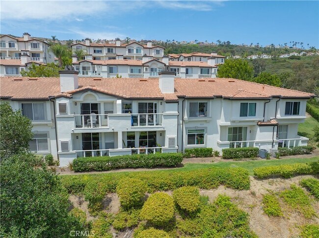 Building Photo - 30902 Clubhouse Drive Unit 22E
