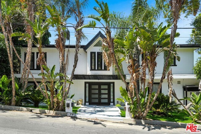 Building Photo - 5128 Llano Dr
