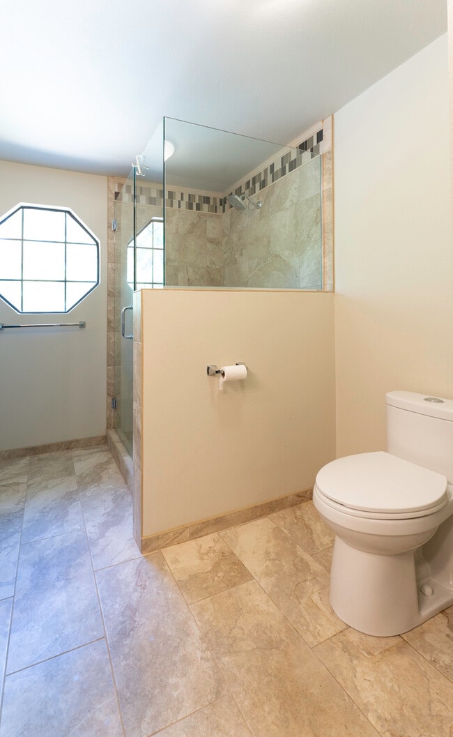 Building Photo - 18135 160th Ave SE