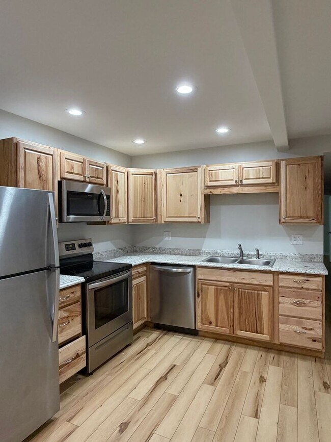 Building Photo - Rhodes