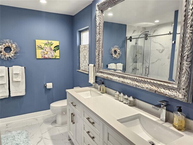 Building Photo - 2353 Bal Harbour Dr
