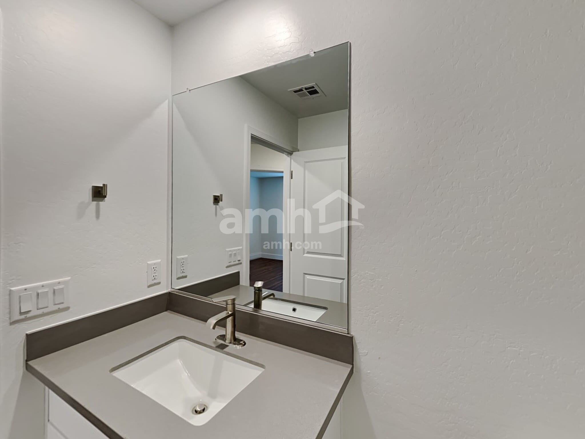 Building Photo - 21399 S 231st Way