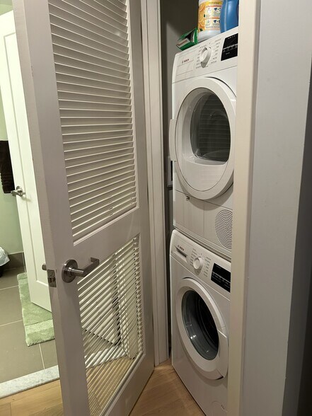 Building Photo - 201 Marin Blvd