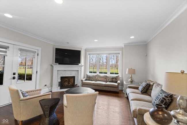 Building Photo - 1210 Golden Hill Dr