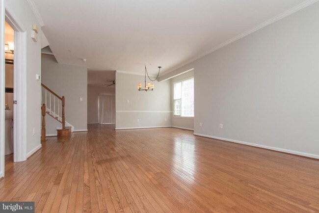 Building Photo - 117 Longpoint Way
