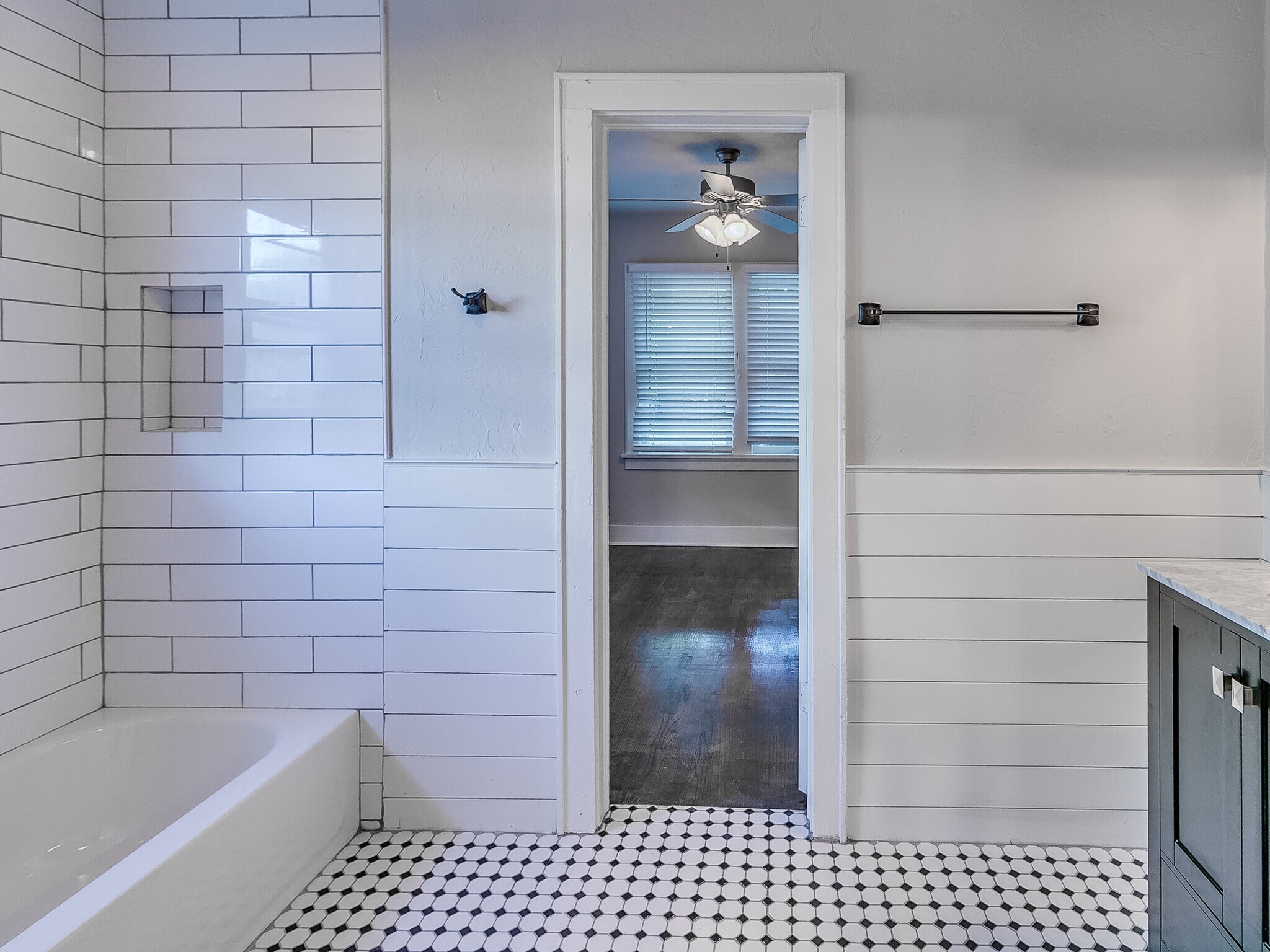 Building Photo - 1004 NW 32nd St