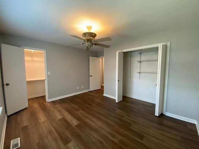 Building Photo - 2628 E Kantz Dr