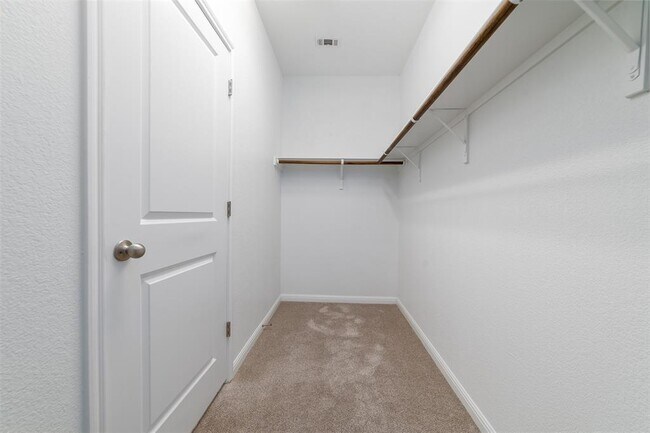 Building Photo - 109 Roseheath Ln
