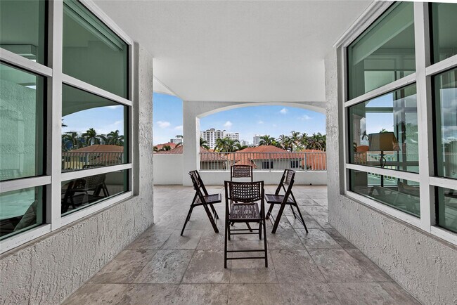 Building Photo - 3700 S Ocean Blvd