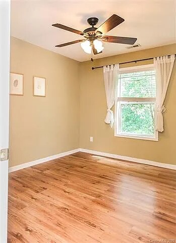 Building Photo - 1 Dogwood Ln