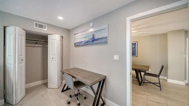 Building Photo - 4822 Ocean Blvd