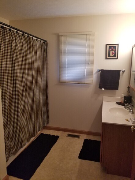 Building Photo - 14125 W Katriene Dr