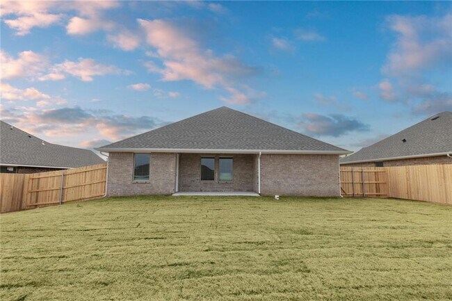 Building Photo - LUXURY NEW 3 Bedroom 2 Bathroom Home in Piedmont Schools (Neighborhood Park and Basketball court)