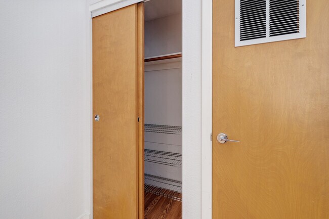 Building Photo - 701 Minnesota St