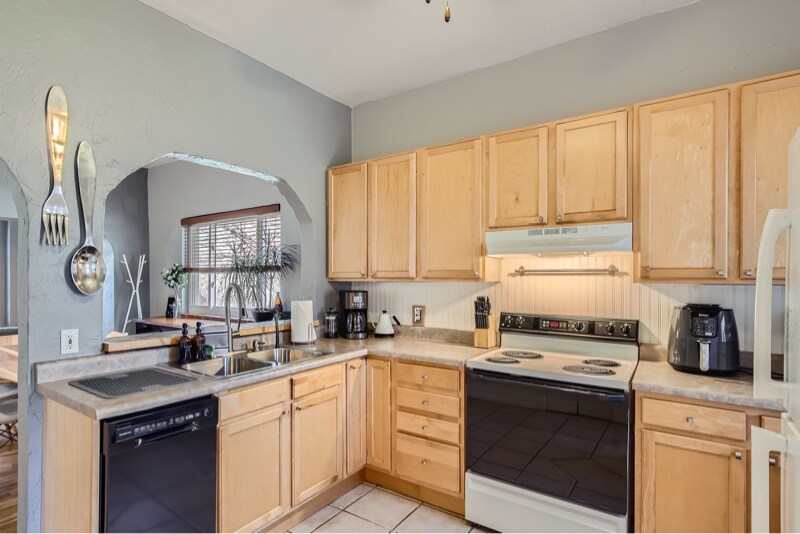 Building Photo - 3546 N Humboldt St