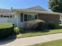 Building Photo - 182 Storm Dr