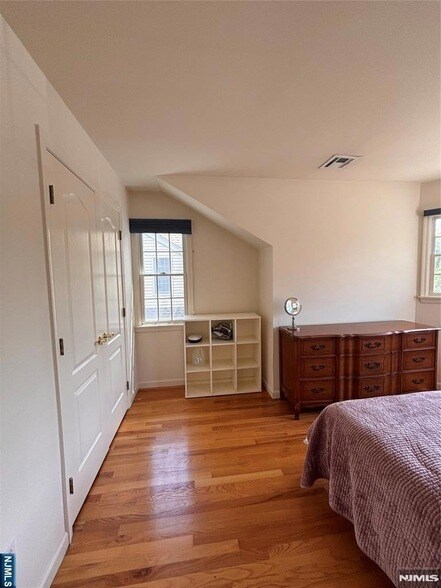 Building Photo - 87 Trotters Ln