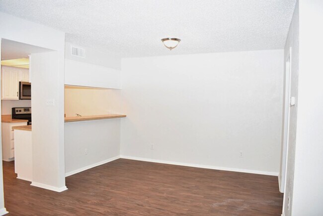 Building Photo - 2011 Via Sonoma Via