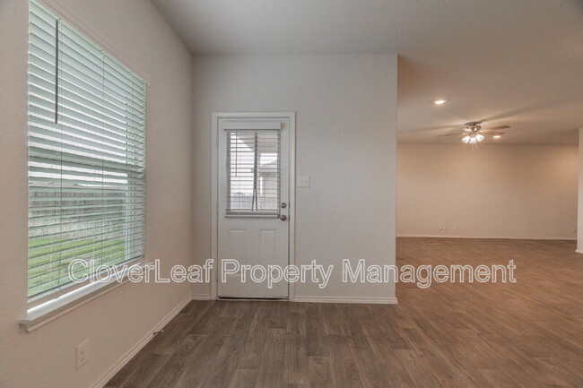Building Photo - 4242 Busbee Fields