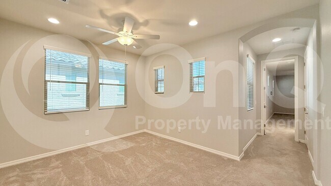 Building Photo - 4166 E Jesse St